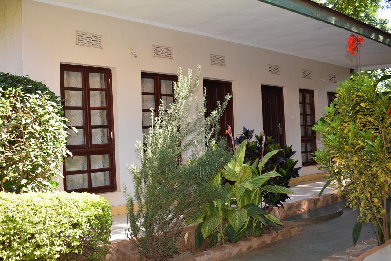 Ngorongoro Lodge Karatu Extérieur photo