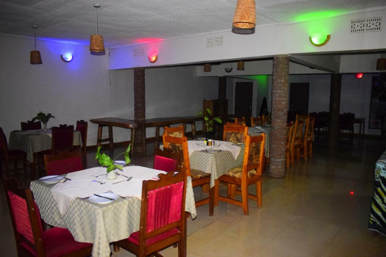Ngorongoro Lodge Karatu Extérieur photo
