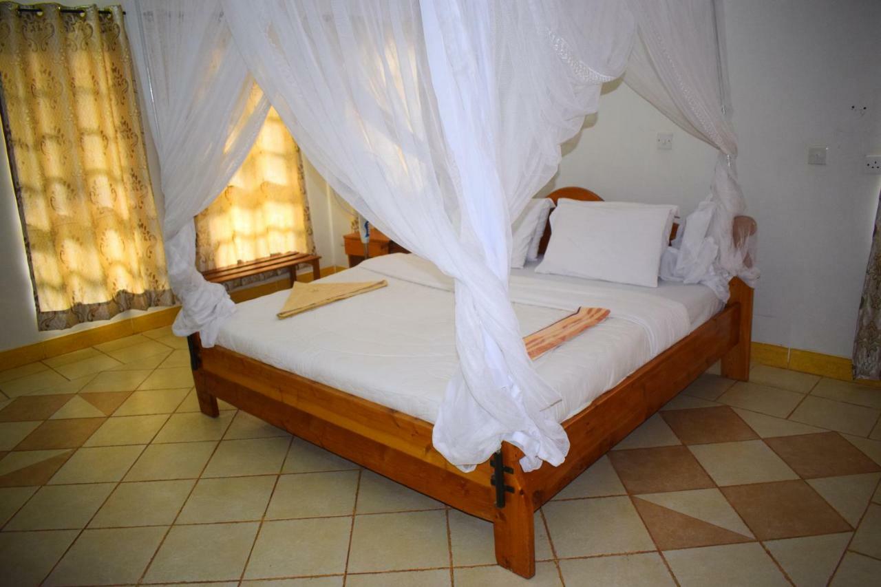Ngorongoro Lodge Karatu Extérieur photo