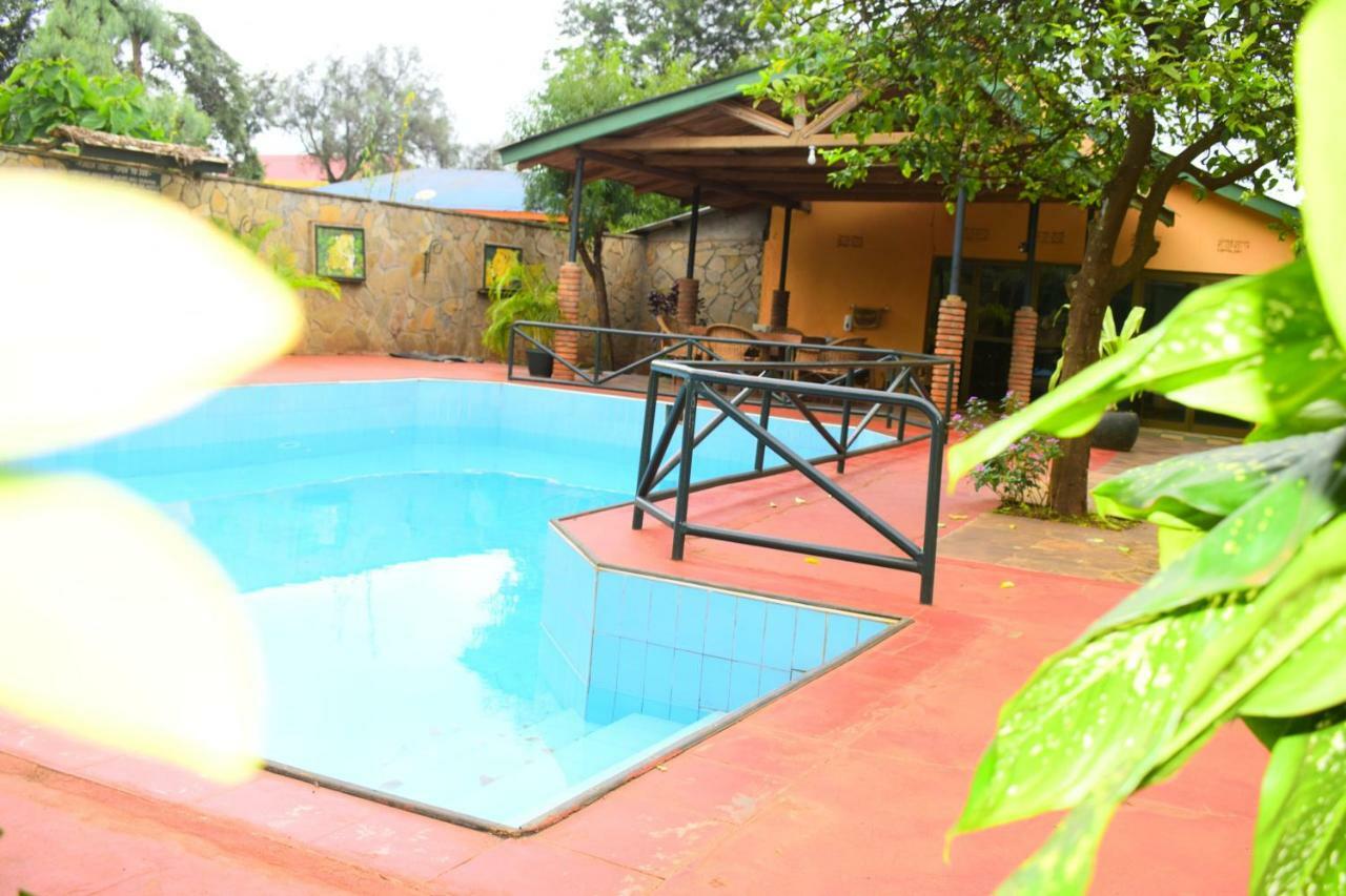 Ngorongoro Lodge Karatu Extérieur photo