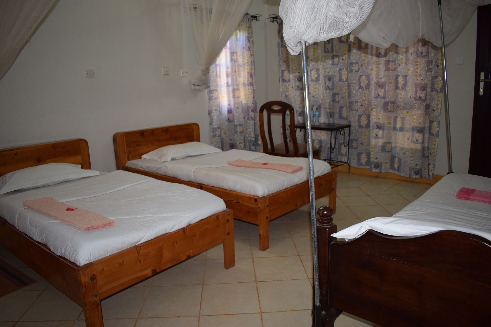 Ngorongoro Lodge Karatu Extérieur photo